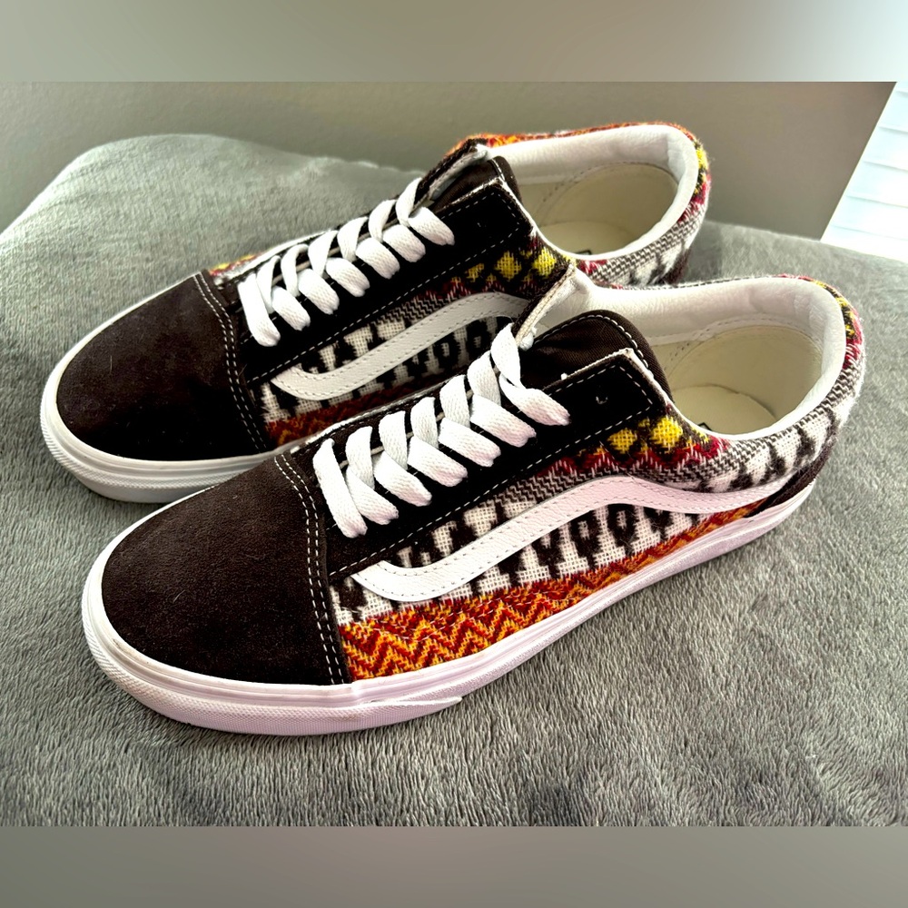 Low top ward vans